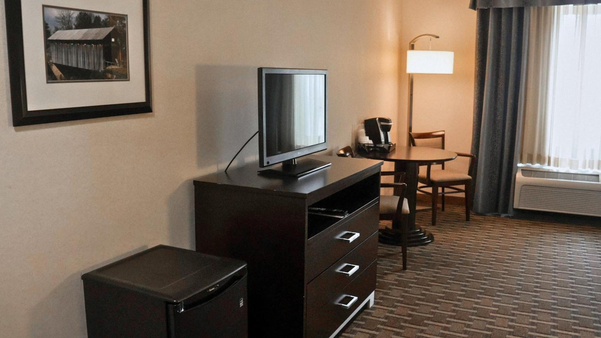 Holiday Inn Express & Suites Morton Peoria Area By Ihg Exterior photo