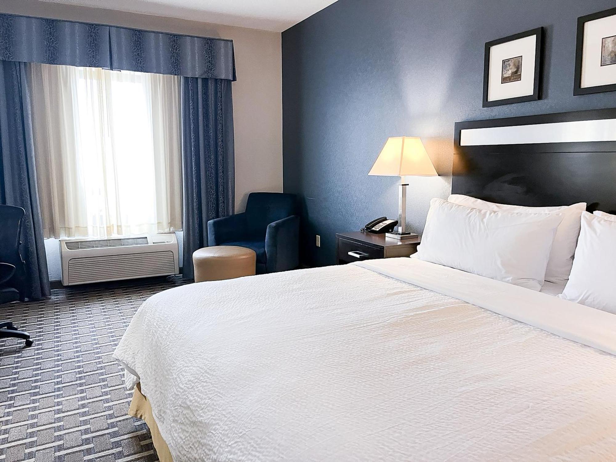 Holiday Inn Express & Suites Morton Peoria Area By Ihg Exterior photo