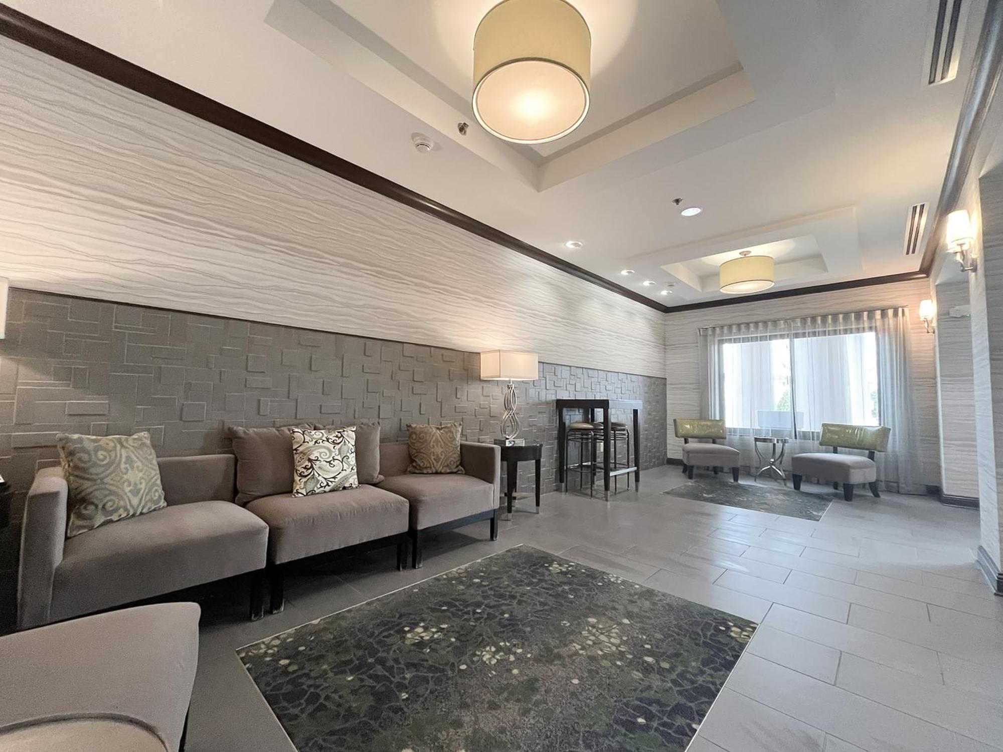 Holiday Inn Express & Suites Morton Peoria Area By Ihg Exterior photo