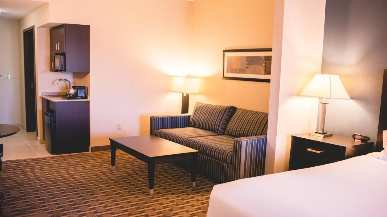 Holiday Inn Express & Suites Morton Peoria Area By Ihg Exterior photo